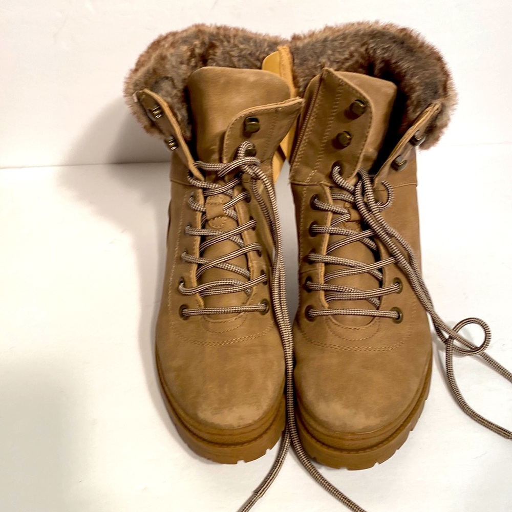 Universal Thread Womens Boots